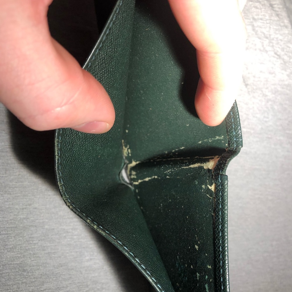 SOLD❗️Dark Green Louis Vuitton Bifold - Picture 4 of 8